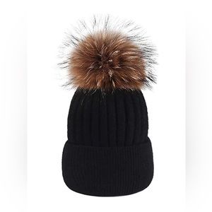 Fox Fur pom Beenie hat